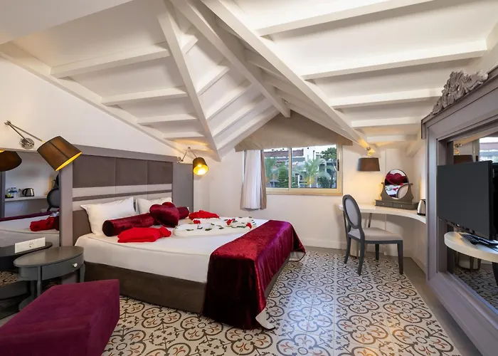 Crystal Aura Aqua Collection Otel Kemer